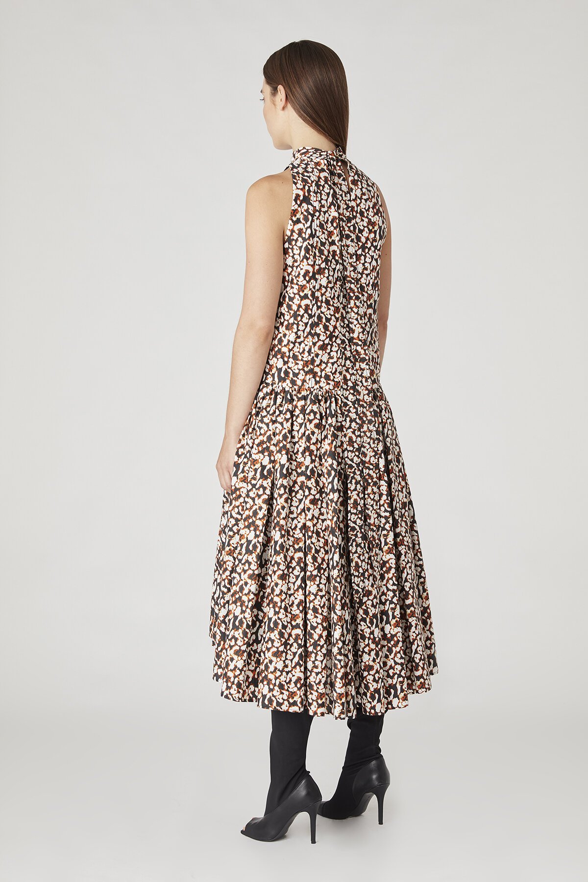 camilla and marc antonelli gown