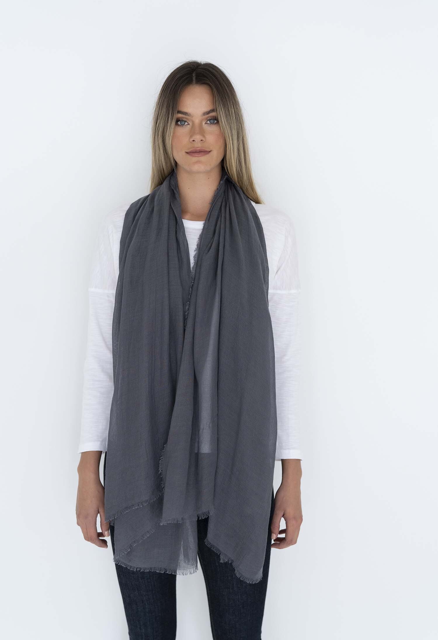 W21-110 SCARF main image 0