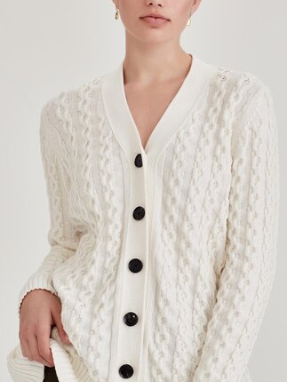 Cardigans : Diahann Boutique