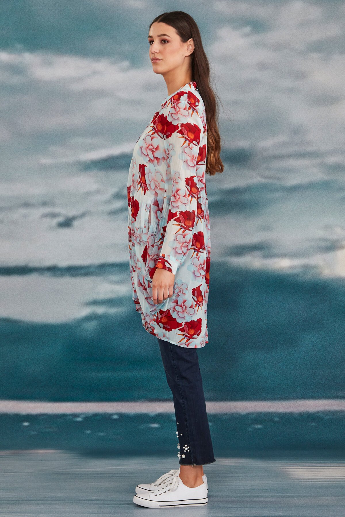 CURATE: Hot Property Top. main image 1