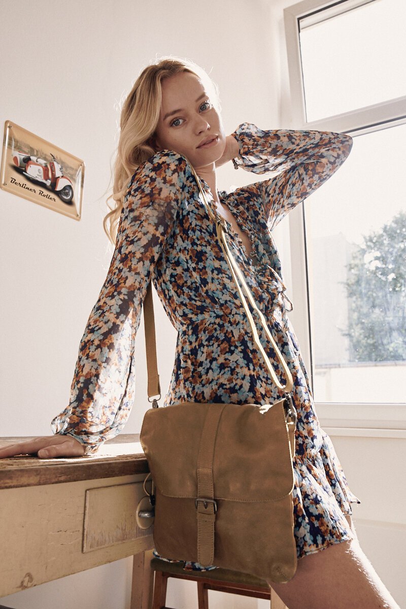 Stitch and Hide BERLIN Bag TAUPE AccessoriesHandbags Diahann