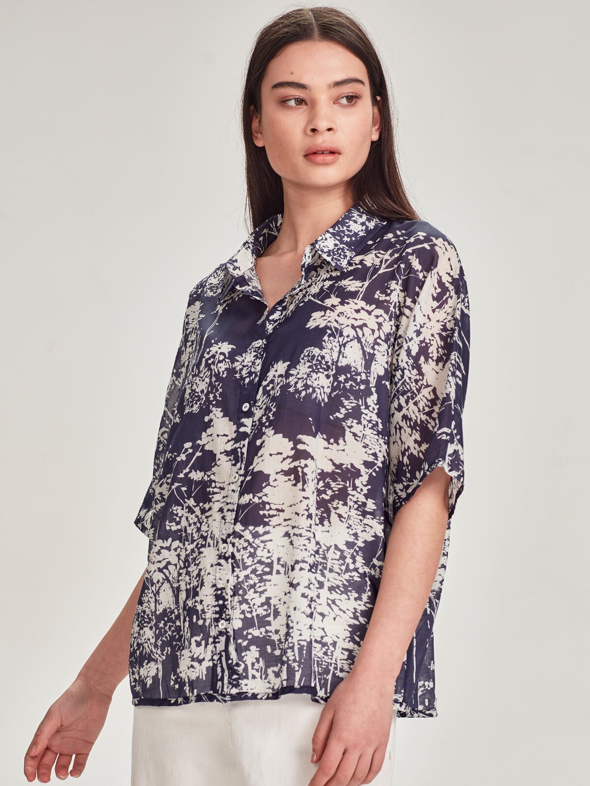 Caroline – Printed Classic Blouse