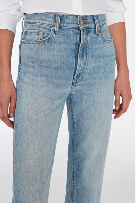 7FAM LOGAN STOVEPIPE AIR WASH Jean