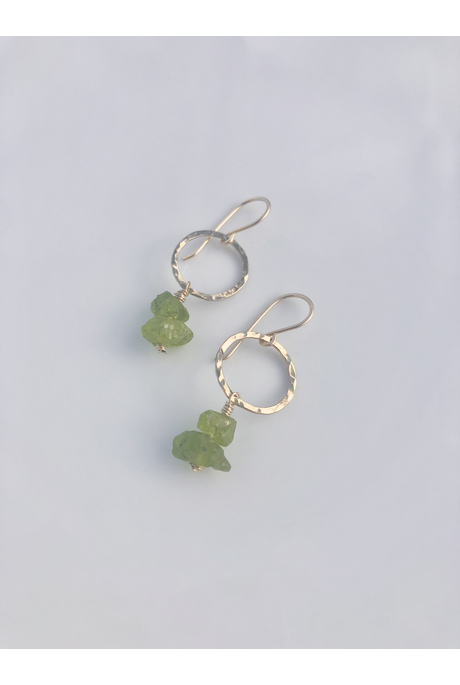 Within HAMMERED ORB Earring - Peridot