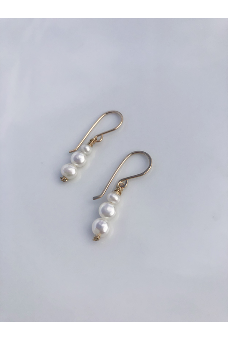 Within 3 PEARL DROP Earring