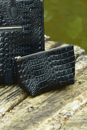 Curate KISS + MAKEUP-accessories-Diahann Boutique