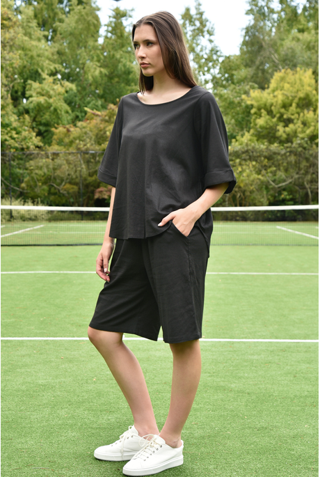 Curate SHORT FUSE Short