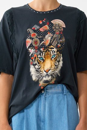 Camilla OVERSIZED TEE WITH LACE -tops-Diahann Boutique