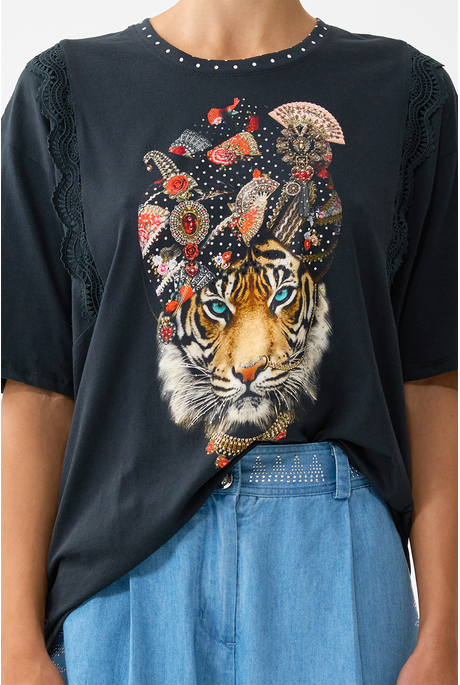 Camilla OVERSIZED TEE WITH LACE 