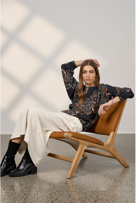 Madly Sweetly WOOD ROSE Top