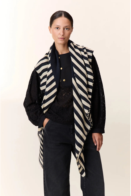 Leon and Harper Scarf